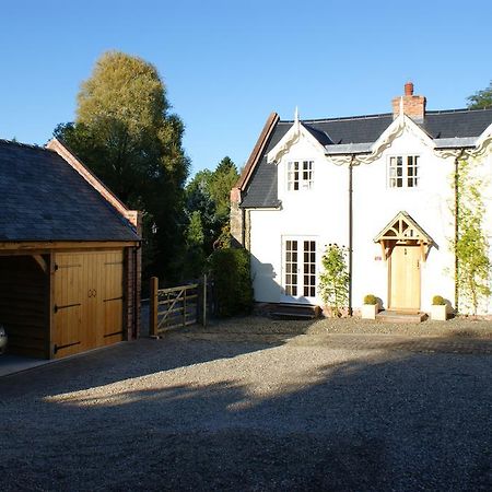 Red House Cottage B&B Welshpool Exterior photo