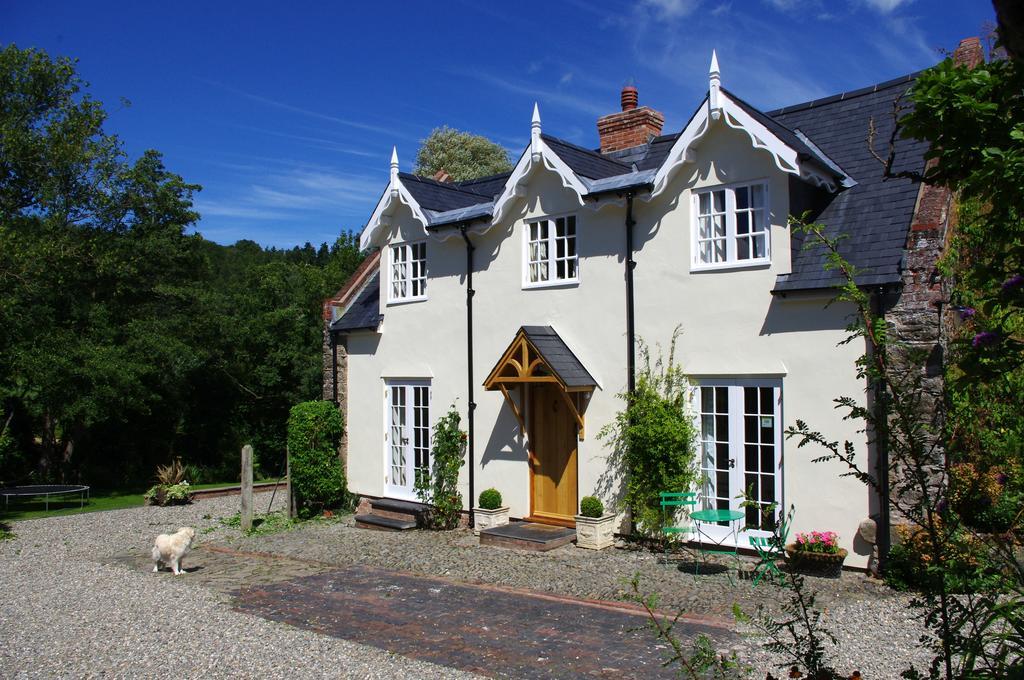 Red House Cottage B&B Welshpool Exterior photo